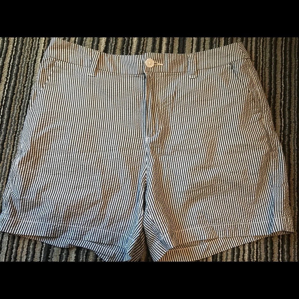 a.new day stretch size 10 EUC